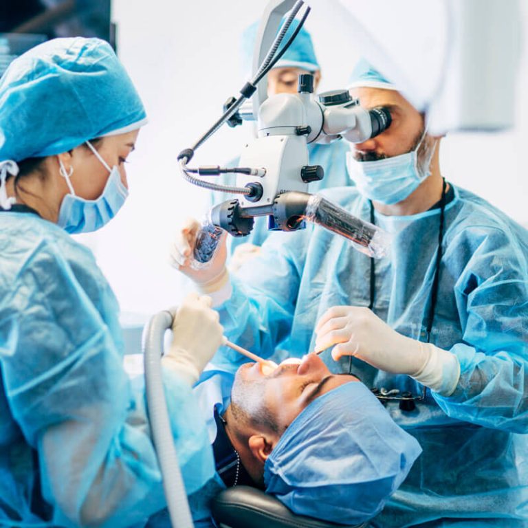 chirurgie_orala_lord_dent